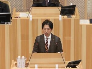 つつみはじめ前橋市議会議員が質問をする