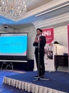 つつみはじめ前橋市議会議員が挨拶する